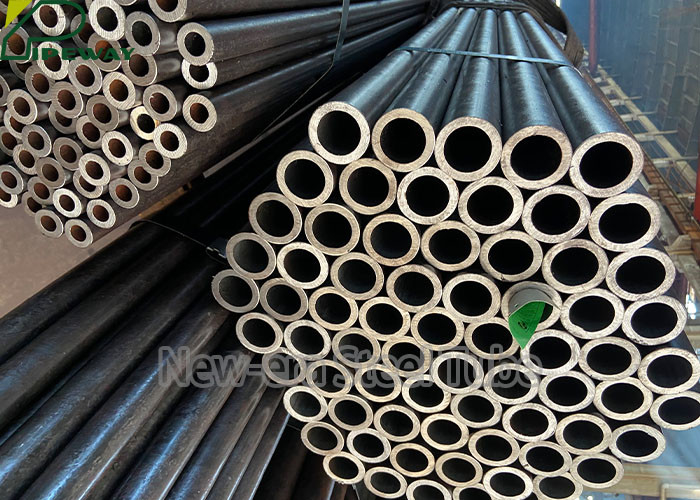 Seamless Alloy Steel Tube for High Temperature Service